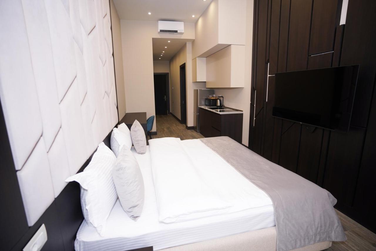 Soho Hotel City Centre Erivan Exterior foto