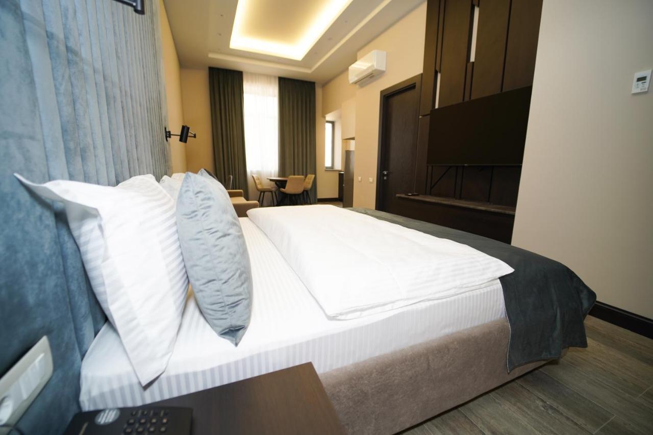 Soho Hotel City Centre Erivan Exterior foto